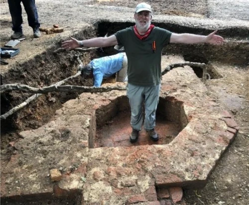 palace gatehouse turret foundations